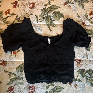Short-Sleeved Cropped Black Top